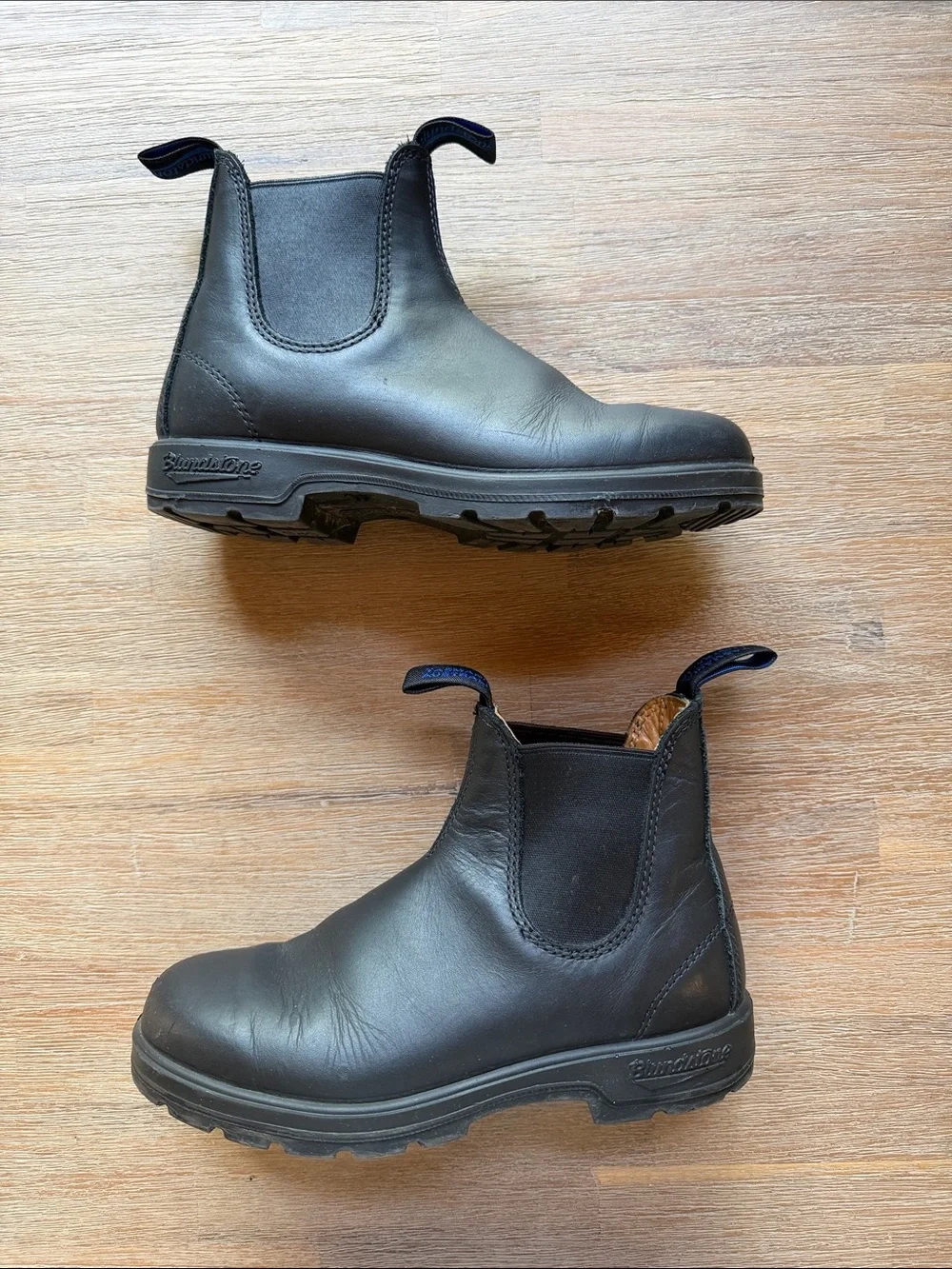 Blundstones | Women’s Thermal #566 3M Thinsulate Black Chelsea with Pull Tab | 7
